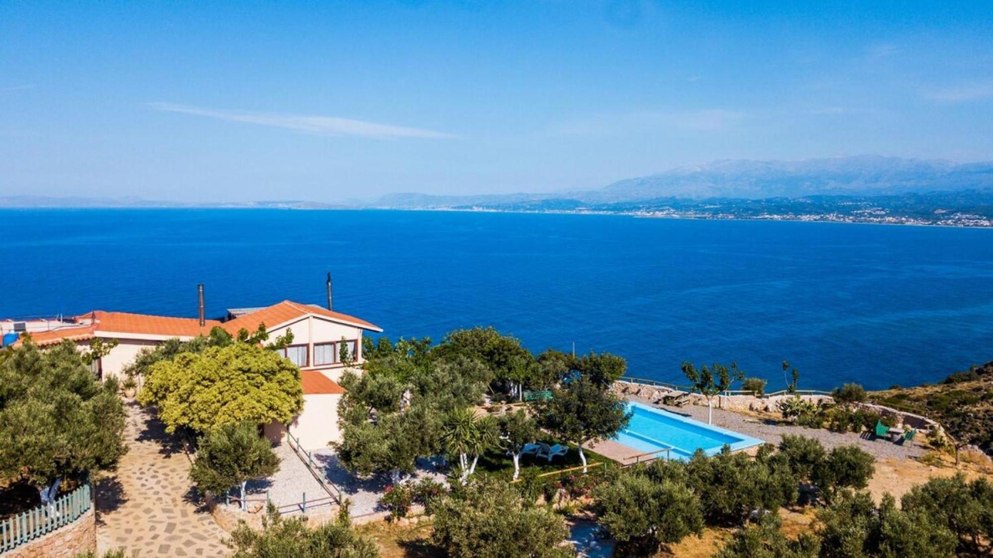 Villa Akrolithos With Private Pool Ханя Екстериор снимка