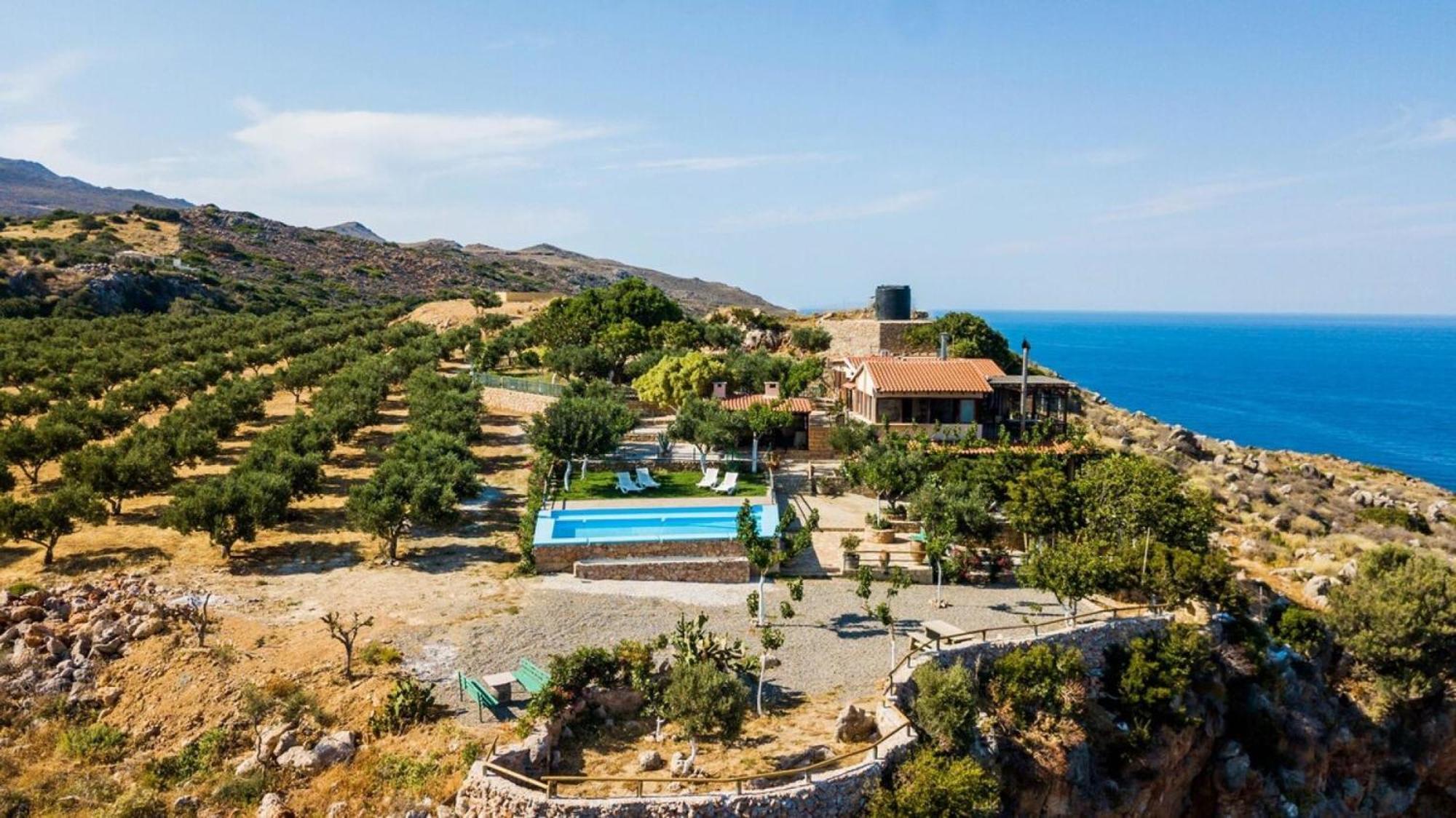 Villa Akrolithos With Private Pool Ханя Екстериор снимка